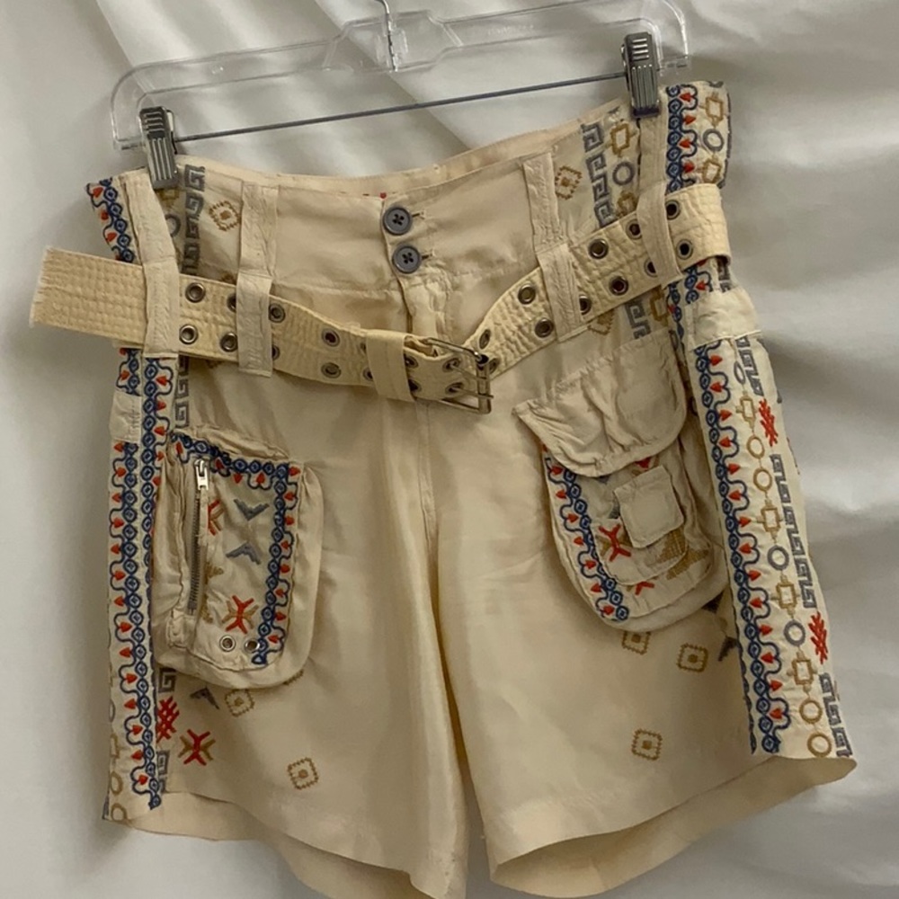 Silky Johnny Was Embroidered Short with Embellished Utility Pockets and Belt